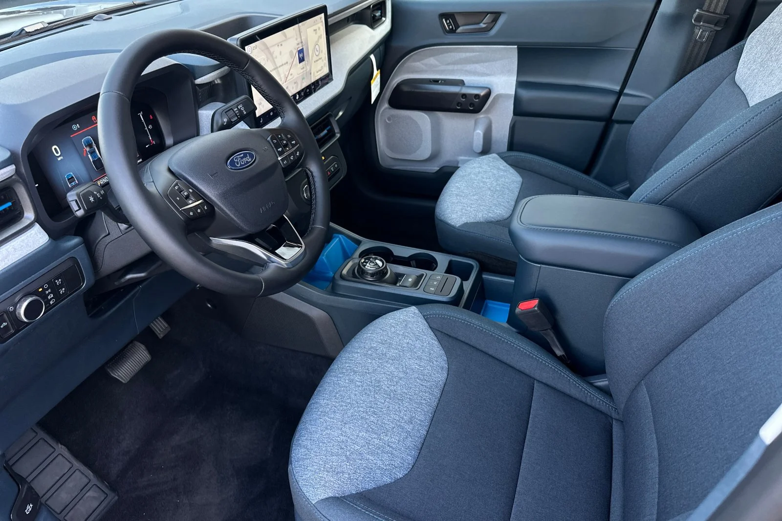 New 2026 Carbonized Gray Metallic Ford XLT image 9