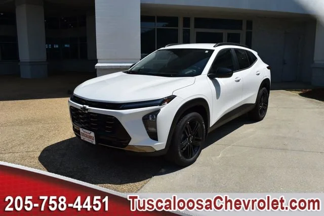 New 2026 Summit White Chevrolet ACTIV image 5