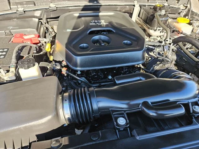Used 2020 Silver Jeep Unlimited Sahara image 19