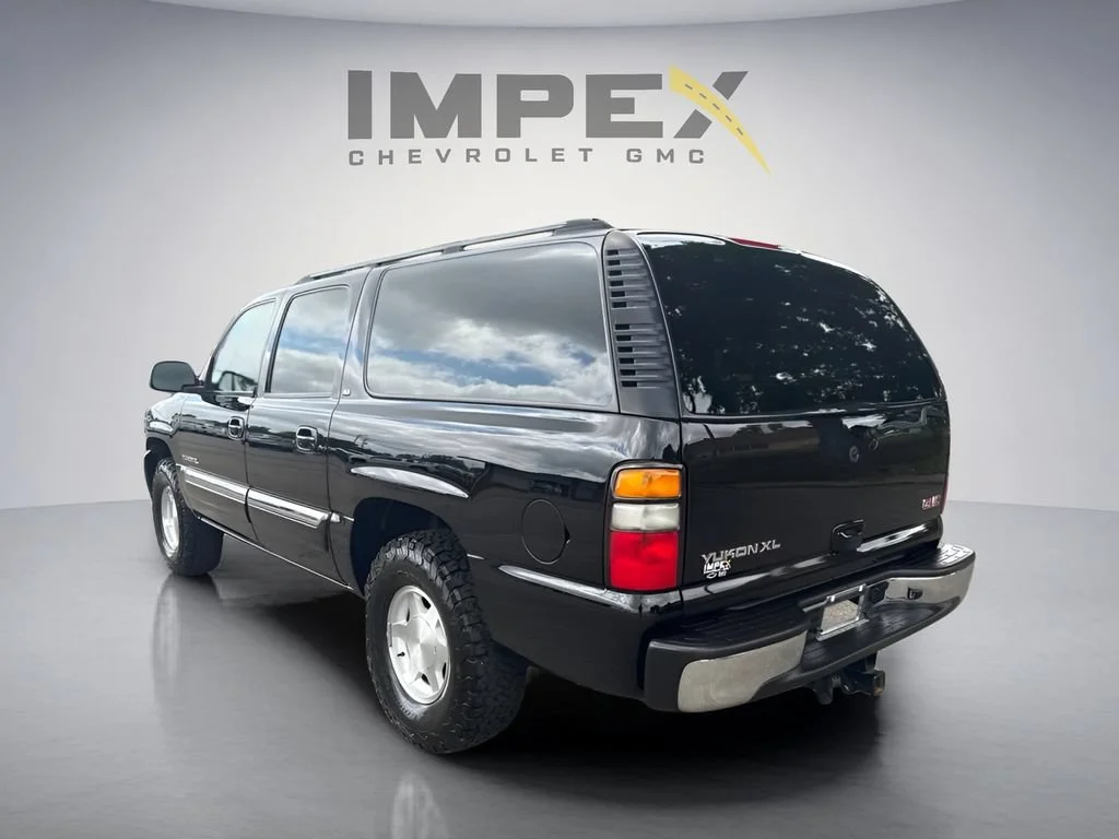 Used 2005 Onyx Black GMC SLT image 3