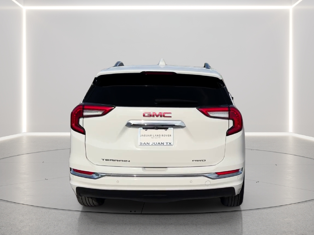 Used 2024 White GMC Denali image 6