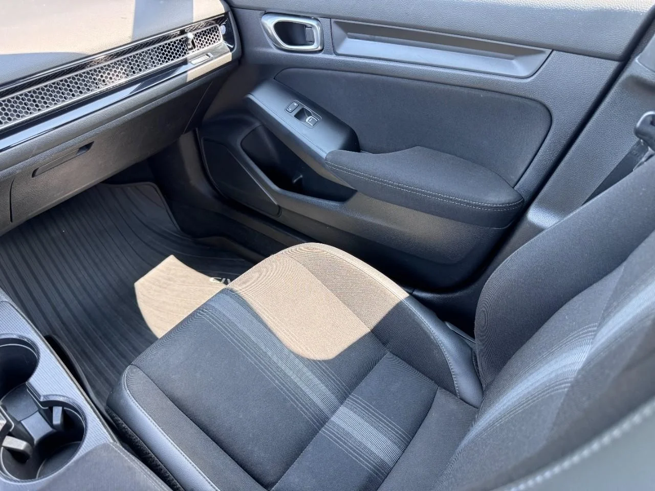 2024 Honda Civic Sport - Photo 16