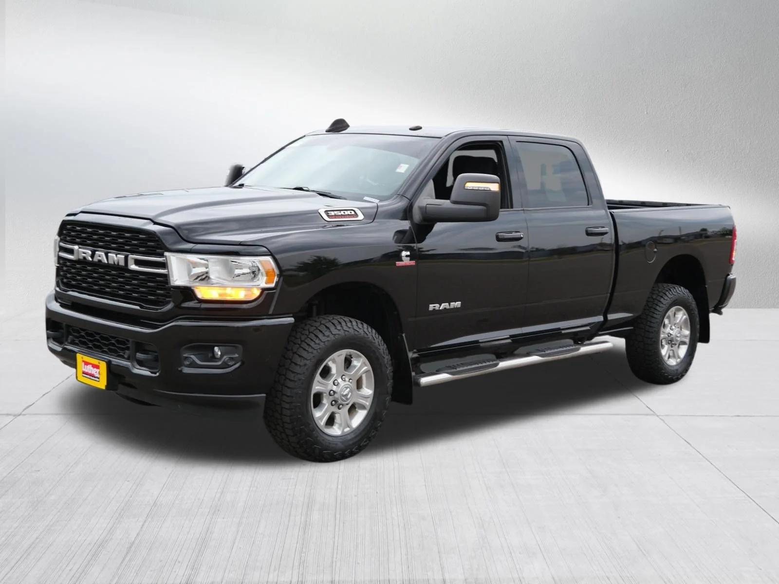 Certified Used 2023 Diamond Black Crystal Pearlcoat Ram Big Horn image 3