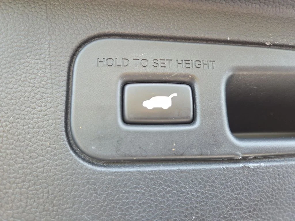 Used 2023 White Honda EX-L image 15