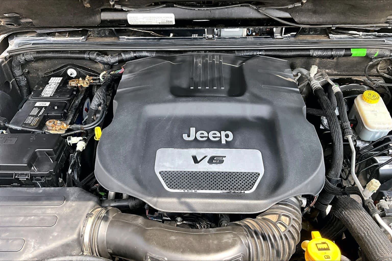 Used 2017 Black Clearcoat Jeep Sahara image 29