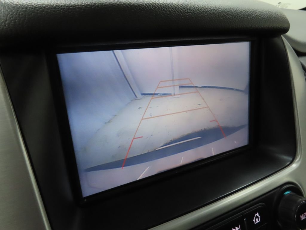 Used 2020 White GMC SLT image 17