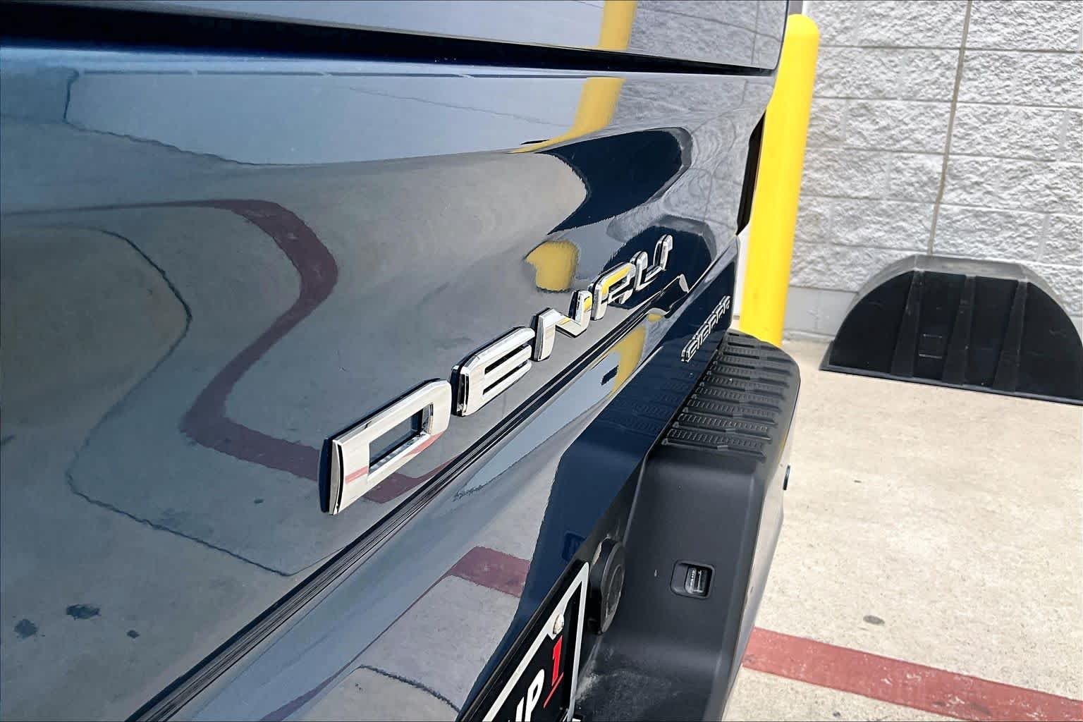 Used 2024 Downpour Metallic GMC Denali image 28