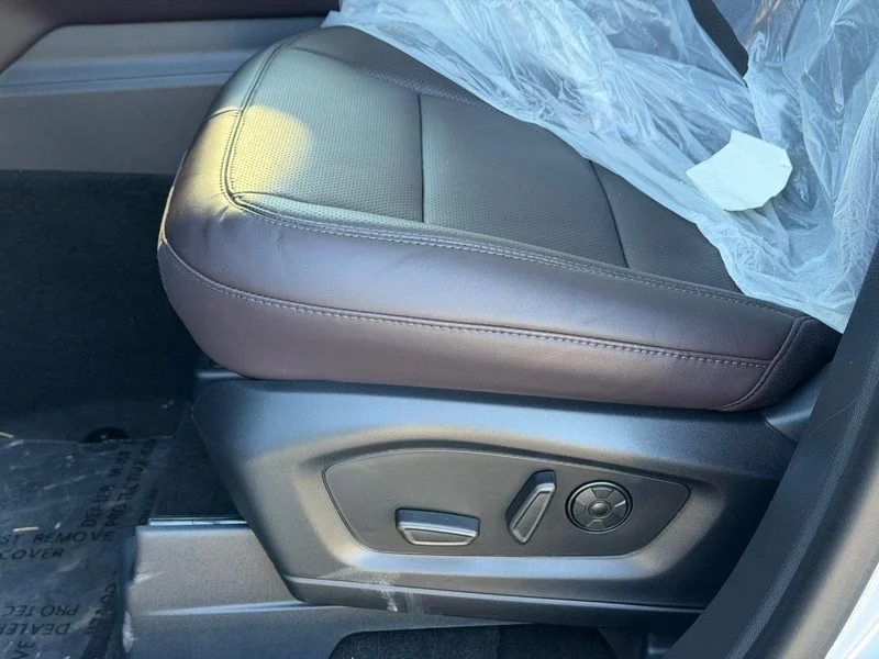 New 2026 Space White Metallic Ford Platinum 4WD image 12