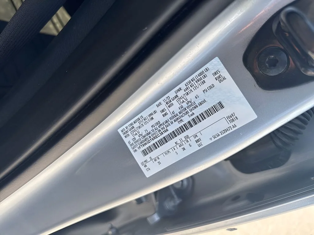 Used 2024 Silver Ford XLT image 36