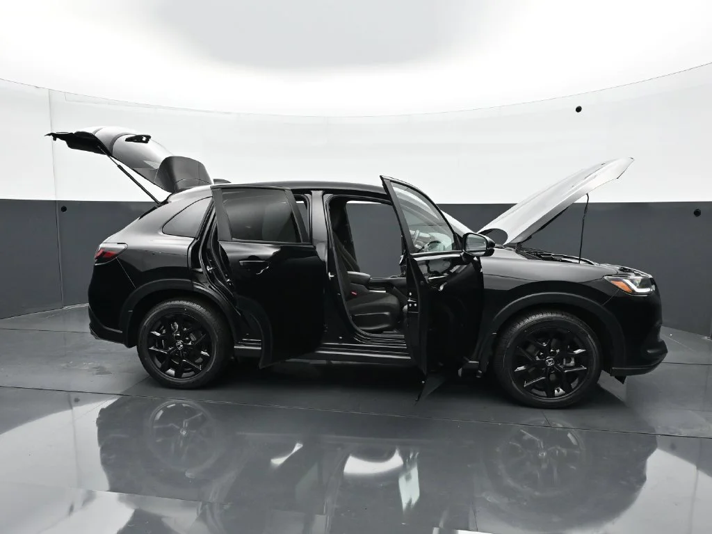 Used 2024  Honda FWD SPORT image 35