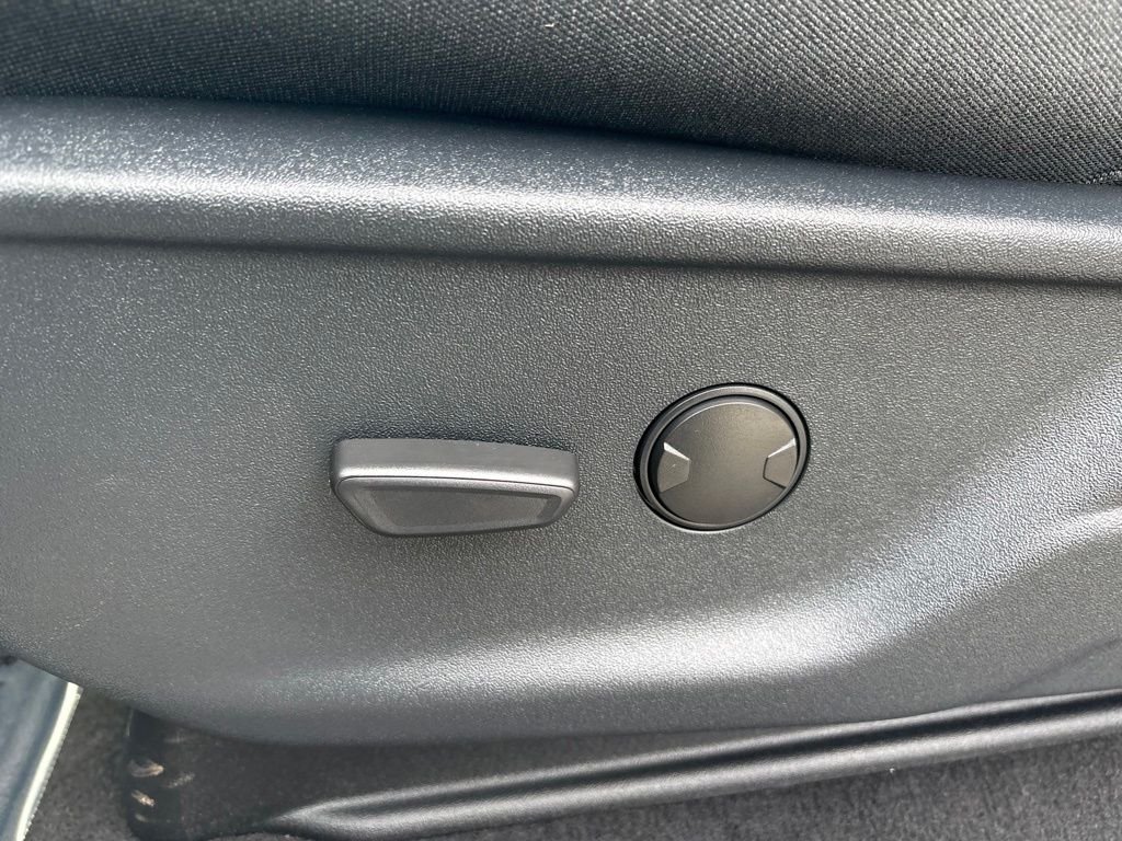 Used 2026 Gray Ford XLT image 41