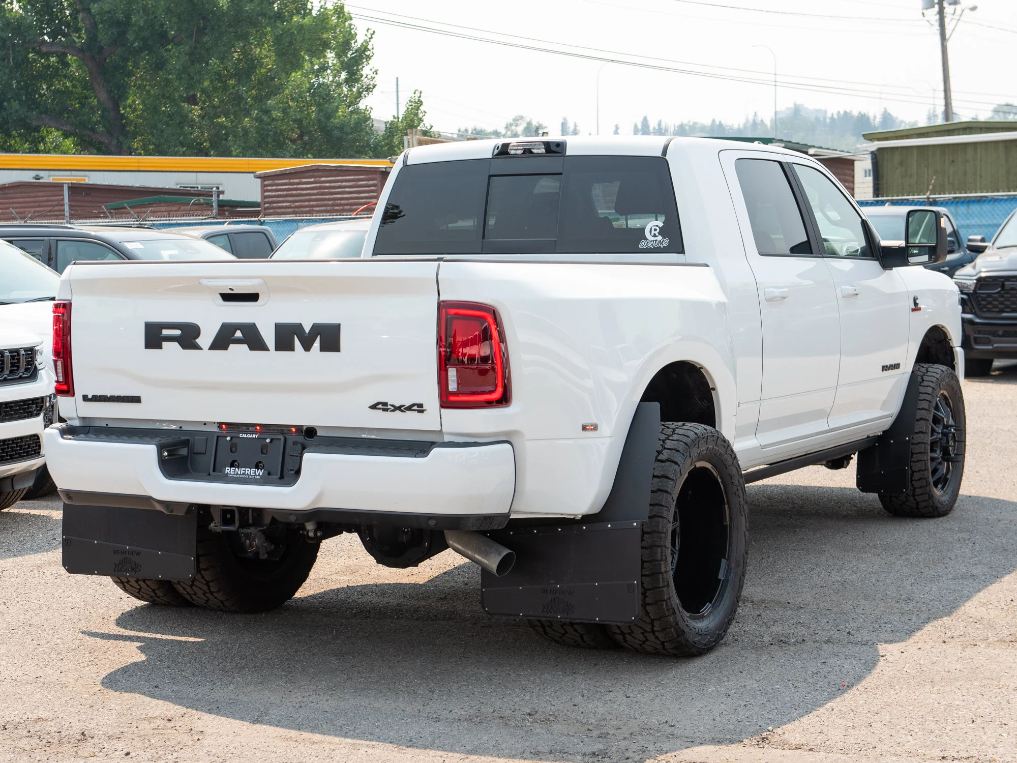 New 2026 White RAM Laramie* Mega Cab, 2 Inch Lift, 35 Inch Tires image 8