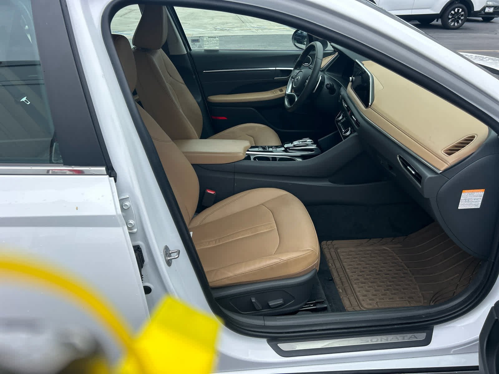 Used 2023 SERENITY WHITE HYUNDAI LIMITED image 8
