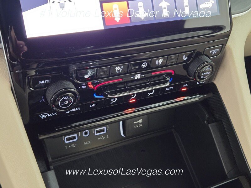 Used 2024 Bright White Clearcoat Jeep Limited image 36