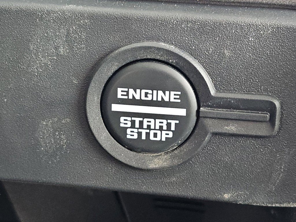 New 2026 Avalanche Ford Badlands image 19