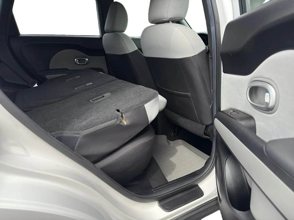Used 2014 Kia Soul Base with VIN KNDJN2A25E7082128 for sale in Grand Coulee, WA