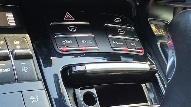 Used 2018 Black Porsche Base image 9