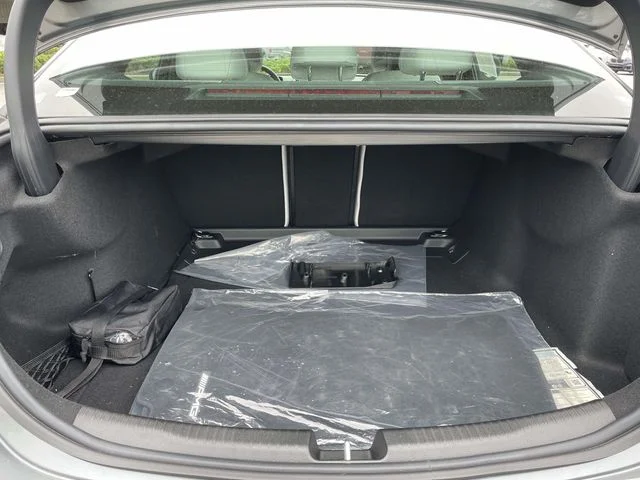 Used 2025  Mercedes-Benz C 300 image 8