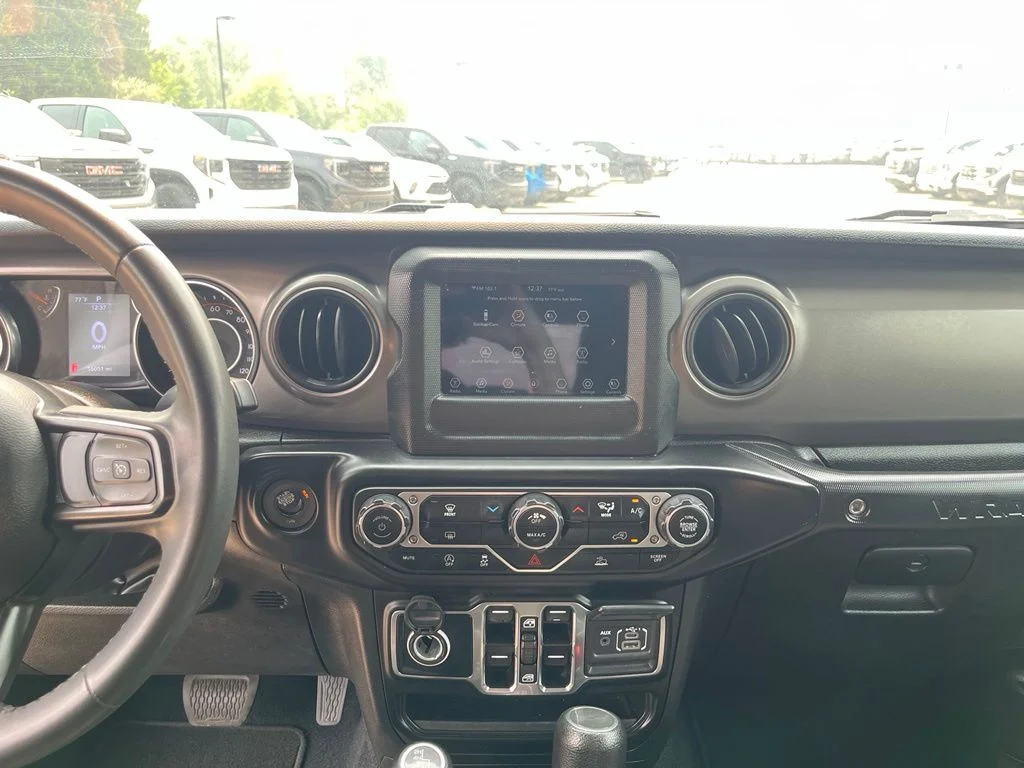 Used 2023 Granite Jeep Sport S image 25