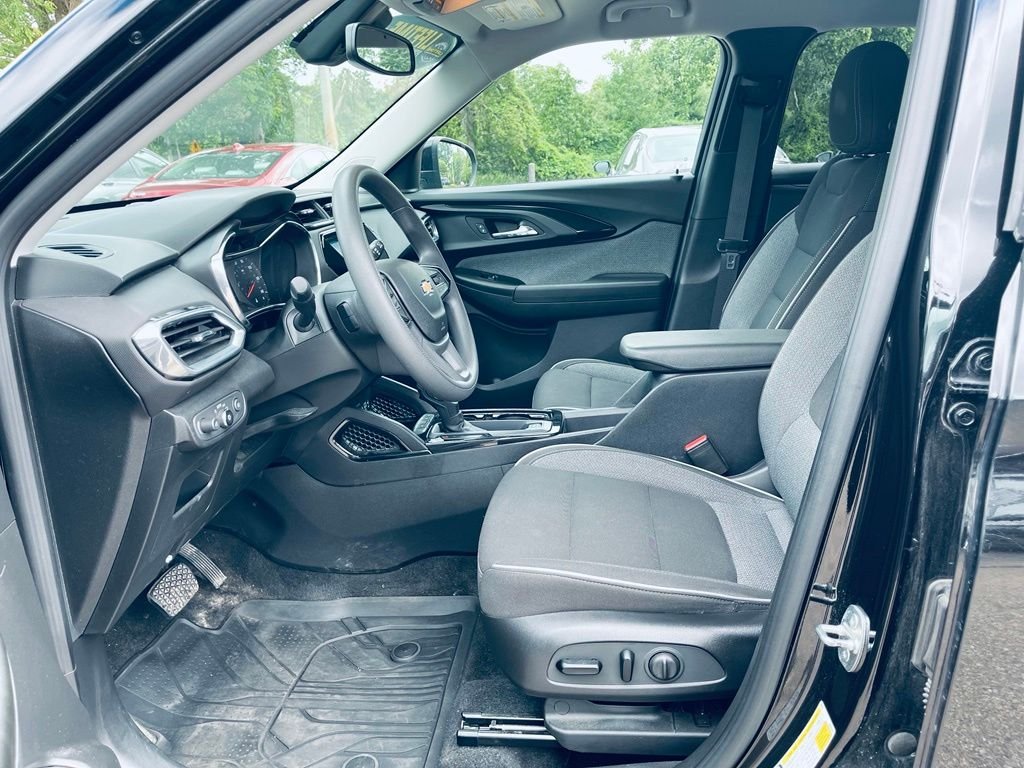 Used 2021 Black Chevrolet LT image 11