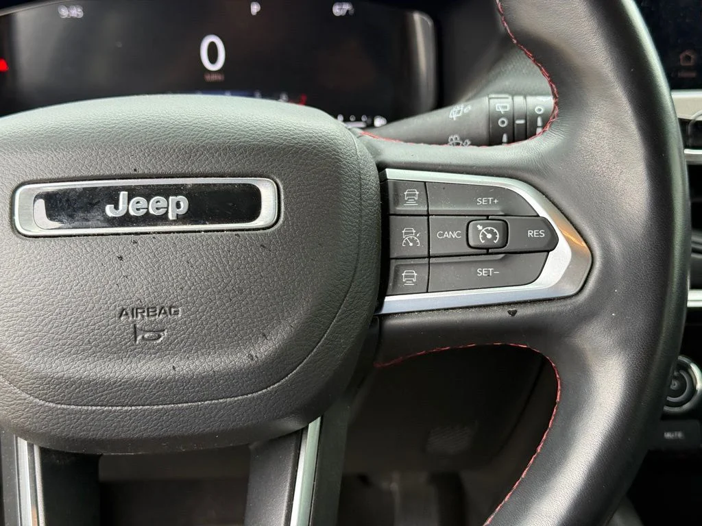 Used 2022 White Jeep Trailhawk image 16
