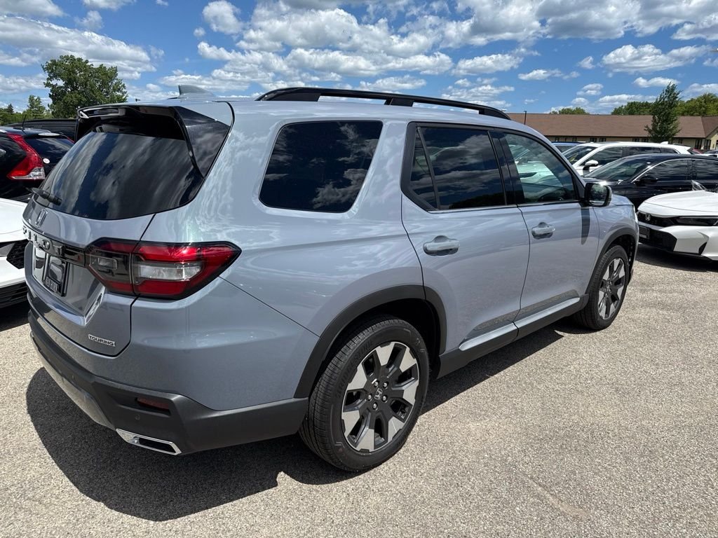 Used 2026 Gray Pearl Honda Touring image 3