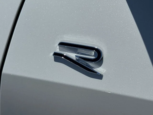 New 2026 Opal White Pearl Volkswagen 2.0T SEL R-Line Turbo image 10