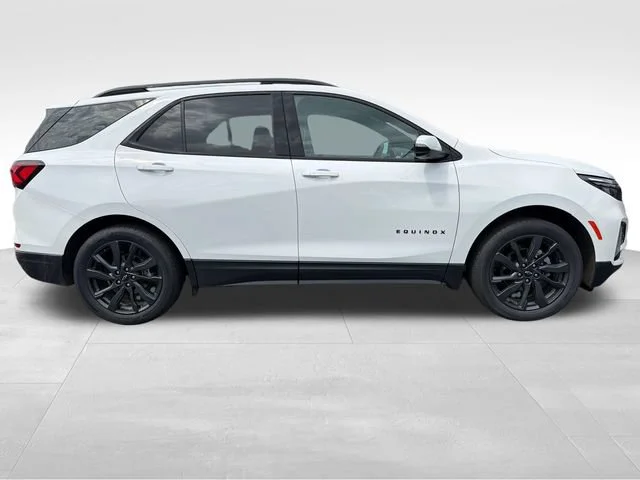 Used 2023 SUMMIT WHITE Chevrolet RS image 8
