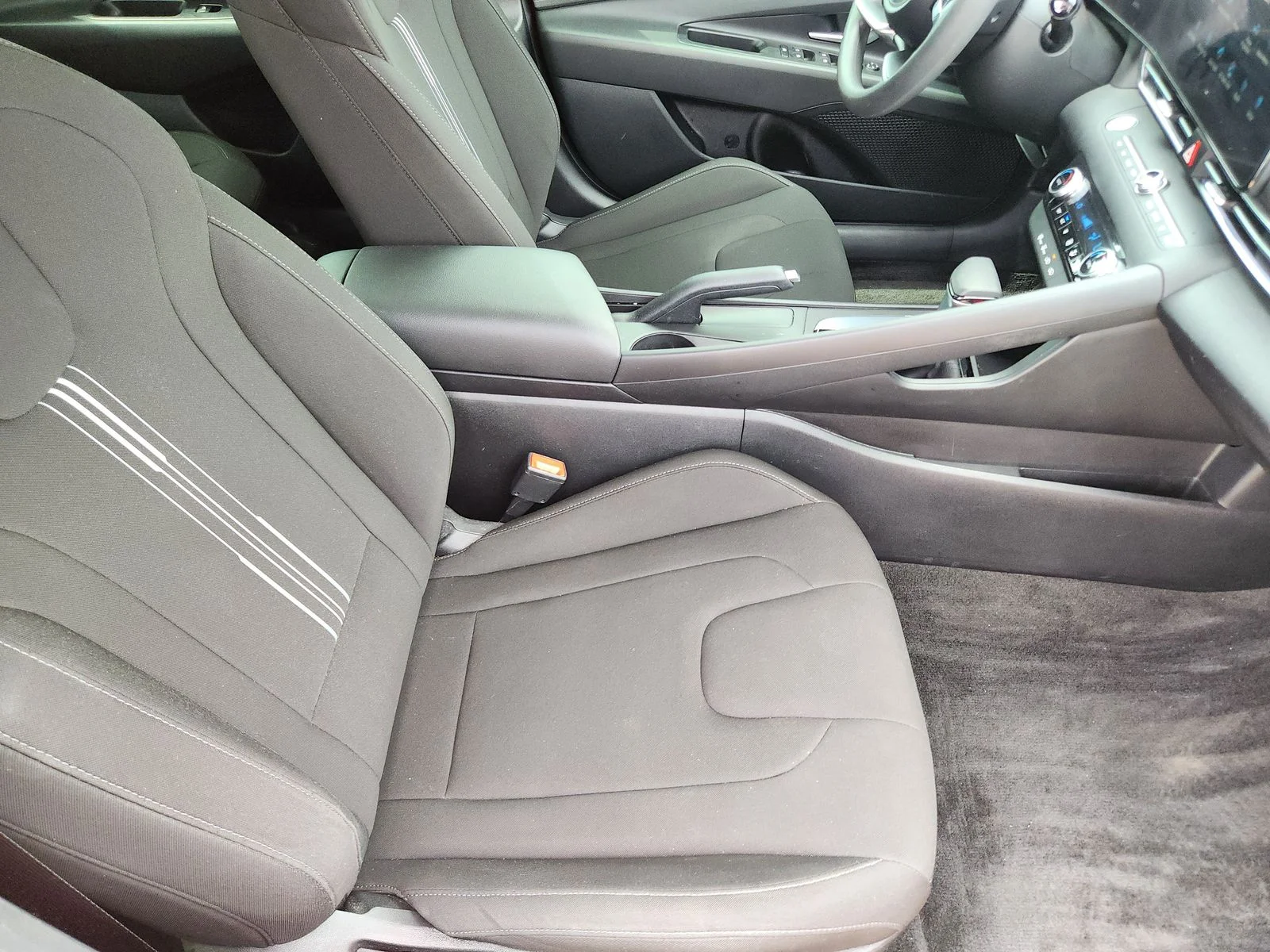 Used 2024 Red Hyundai SEL image 13