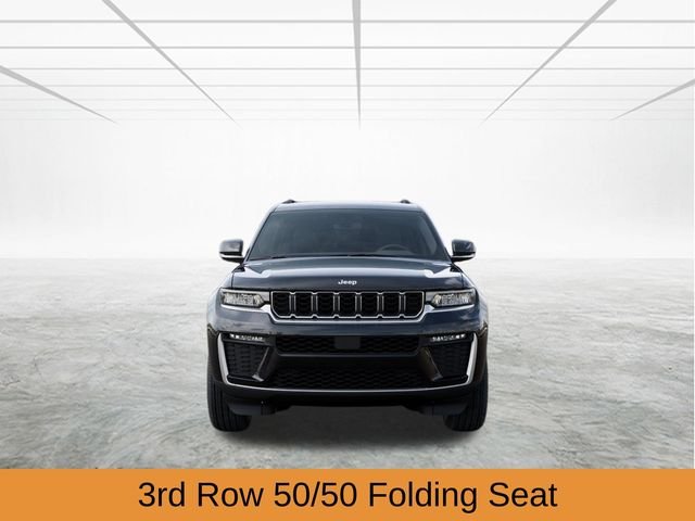 New 2026 Diamond Black Crystal Pearl-Coat Exterior Paint Jeep Limited image 7