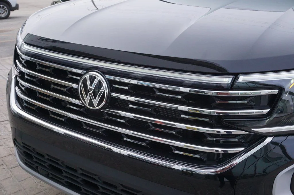 New 2026 Black Volkswagen 2.0T SEL image 39