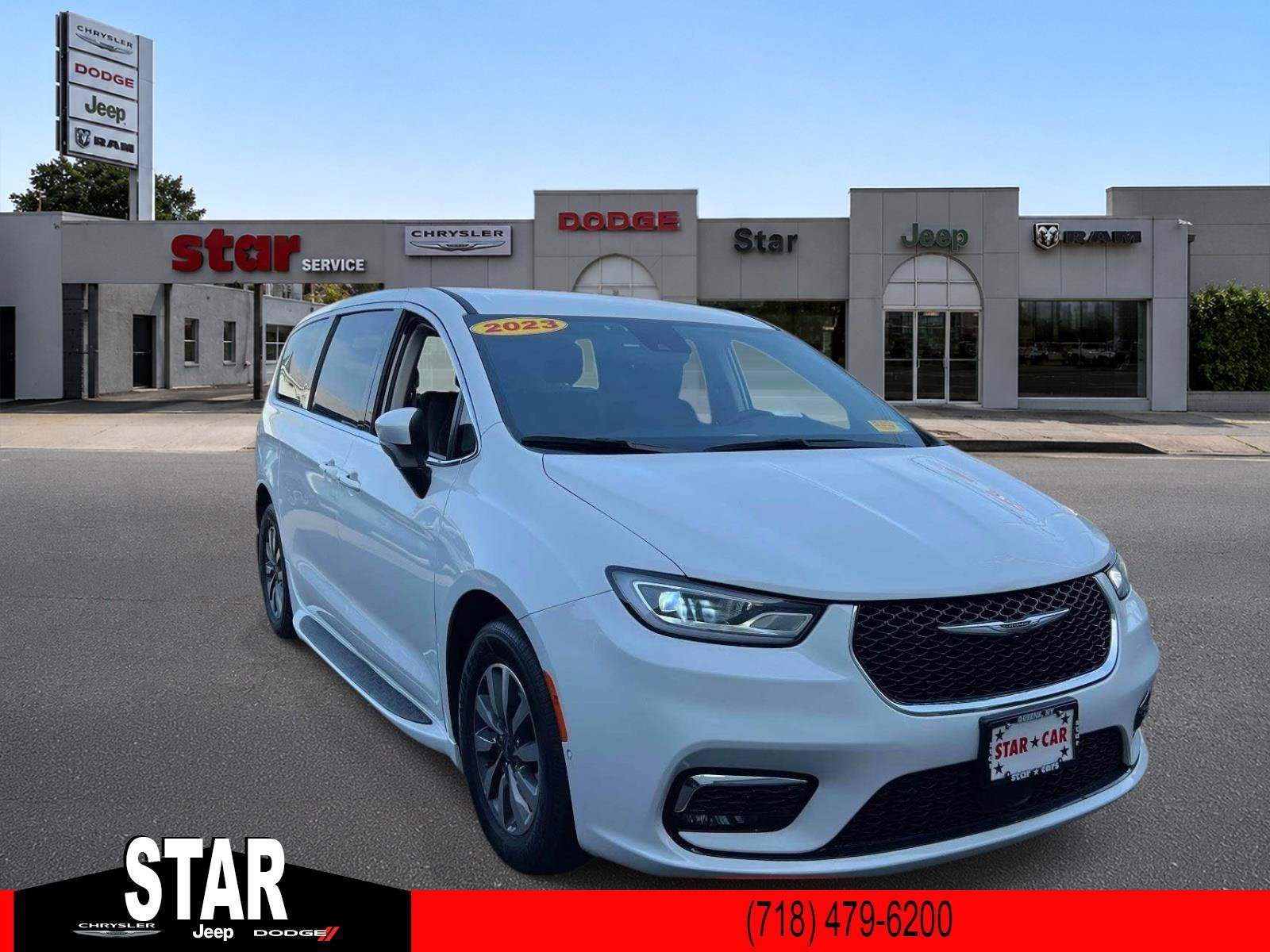 2023 Chrysler Pacifica Hybrid Touring L