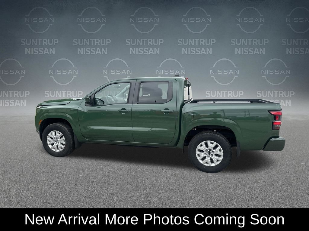 Used 2023 Green Nissan SV image 3
