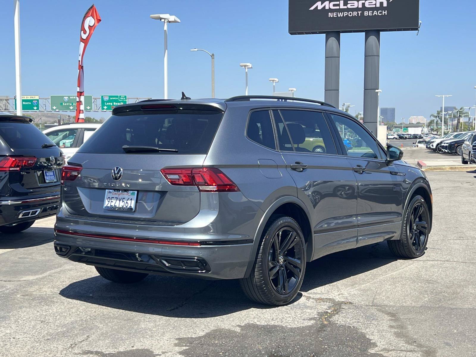 Certified Used 2023 Platinum Gray Metallic Volkswagen SE R-Line Black image 27