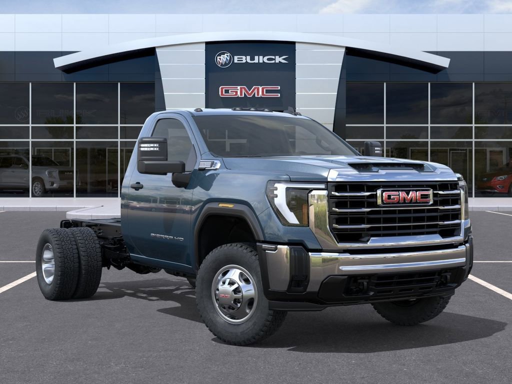 2026 GMC Sierra 3500 Chassis Cab Pro - Photo 7