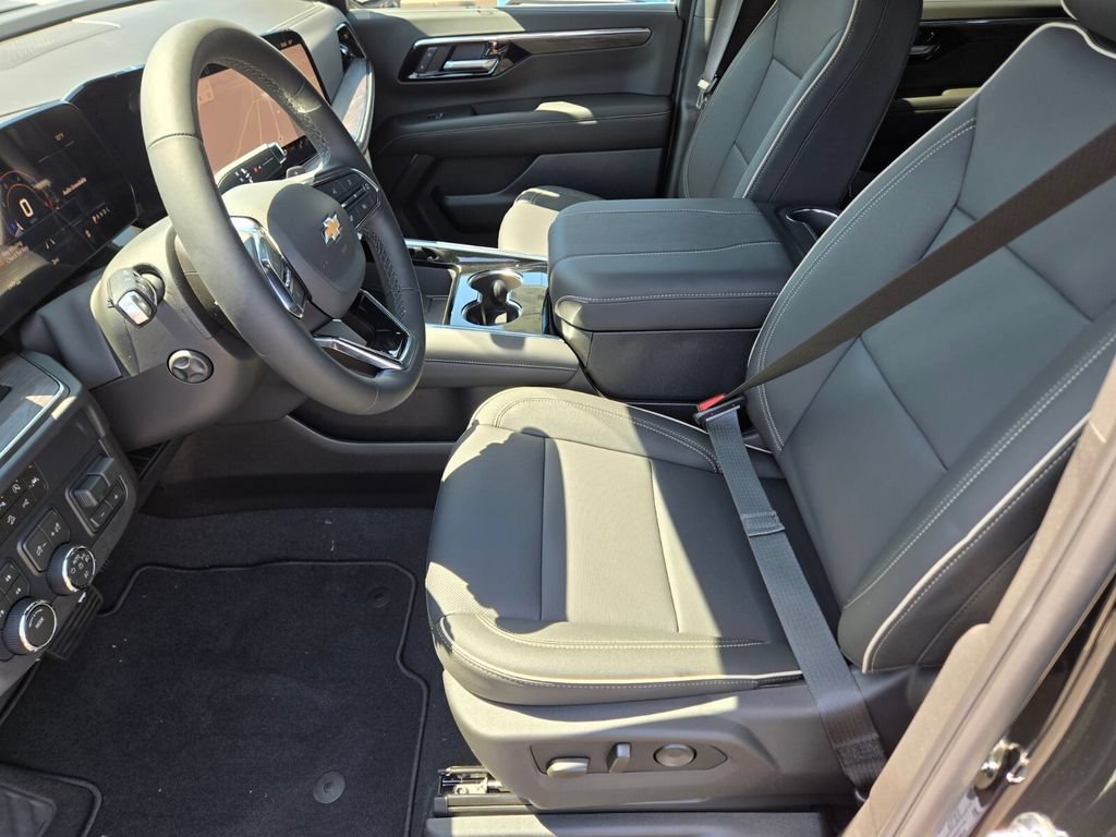 2026 Chevrolet Suburban Premier - Photo 6