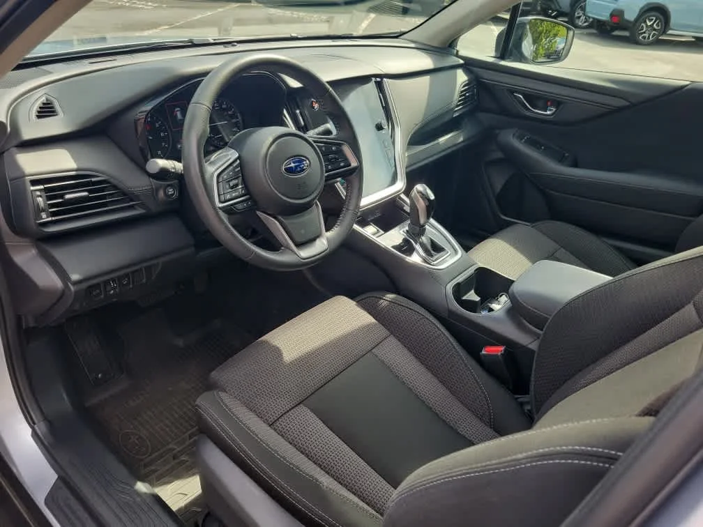 Used 2023 Ice Silver Metallic Subaru Premium image 25
