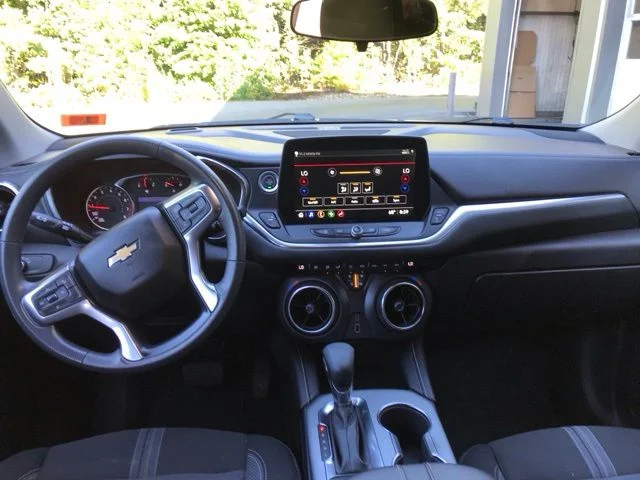 Used 2023 White Chevrolet LT image 14