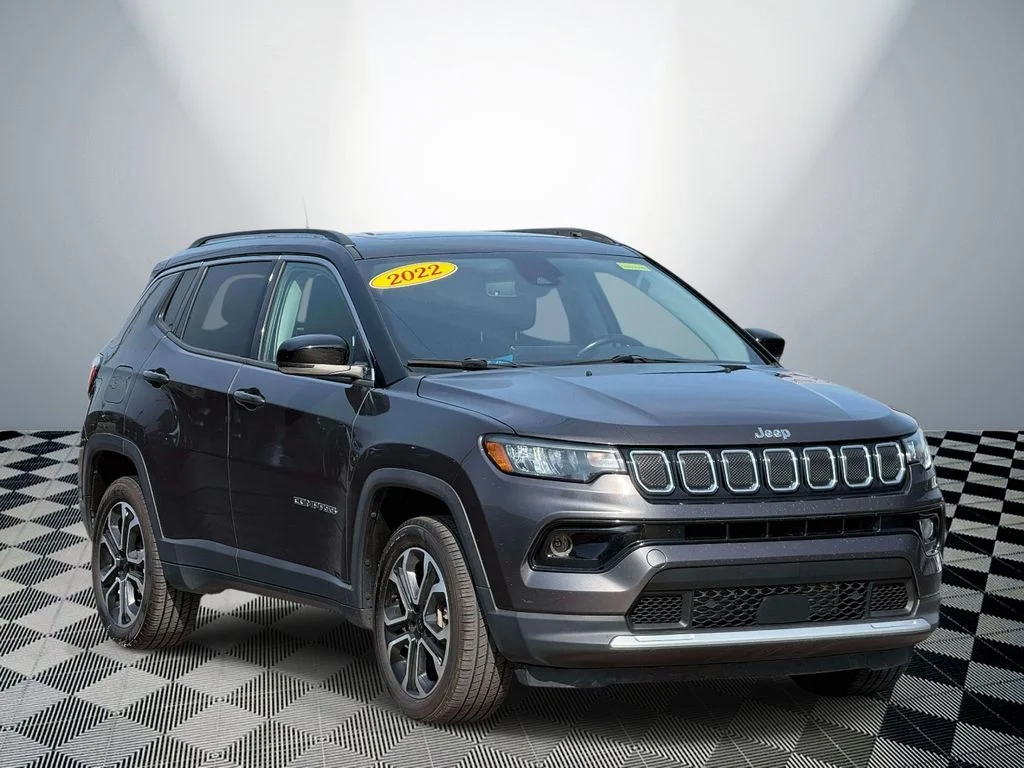 Used 2022 Gray Jeep Limited image 2