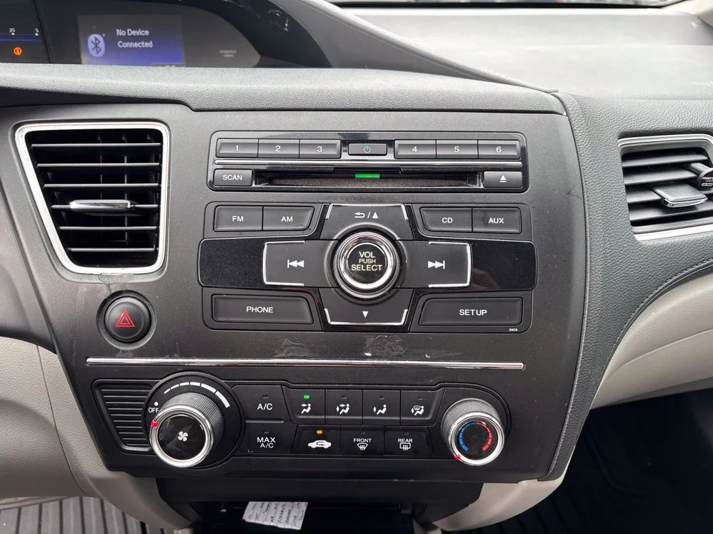 Used 2015 Gray Honda LX image 10