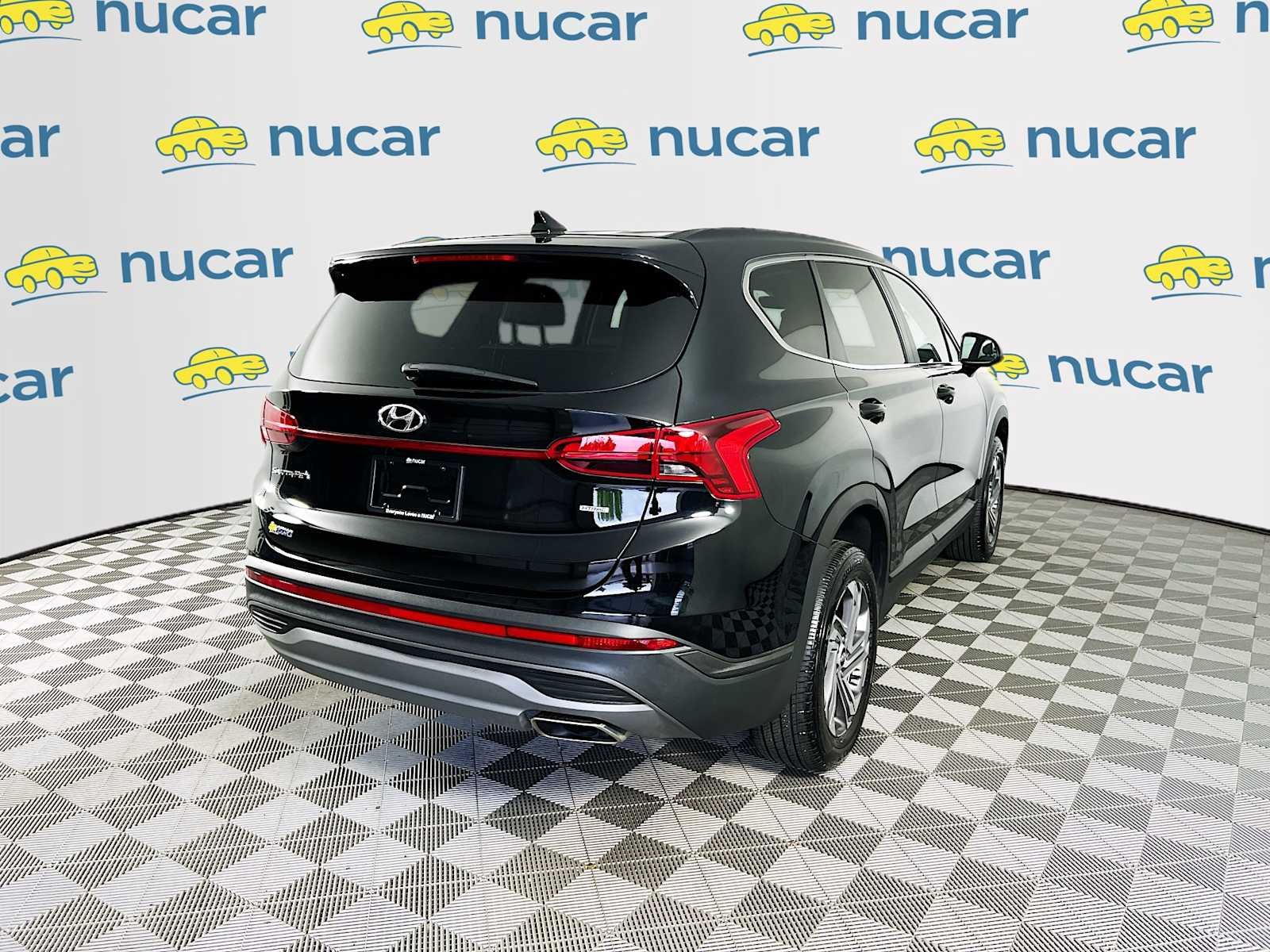 Used 2023 Twilight Black Hyundai SE image 7