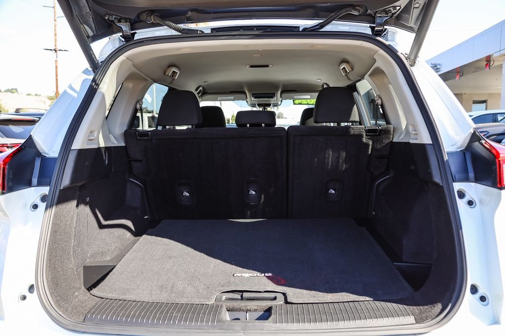 2024 Nissan Rogue SV - Photo 25