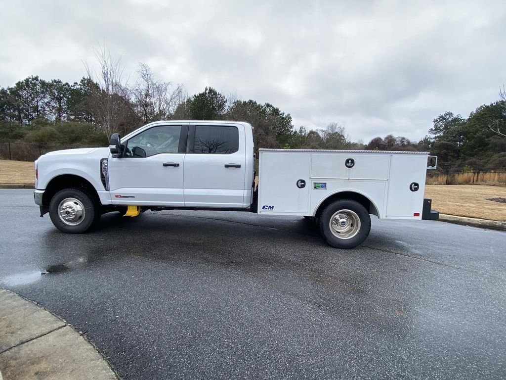 New 2026 Oxford White Ford F-350® XLT image 6