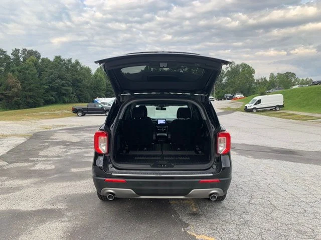 Used 2022 Black Ford Limited image 8