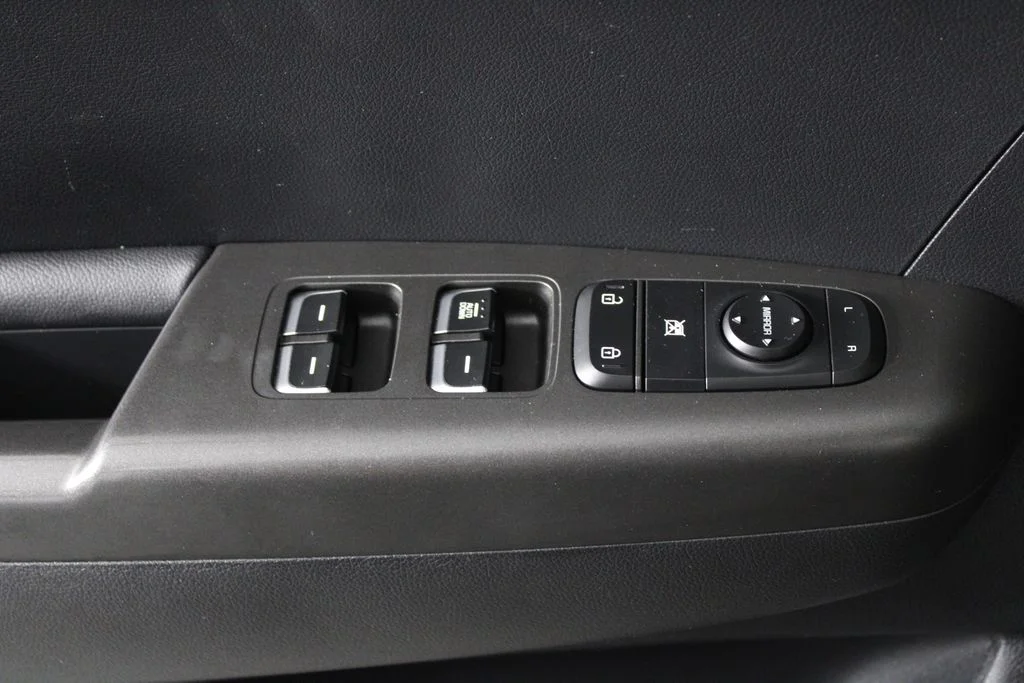 2020 Kia Sportage LX - Photo 22