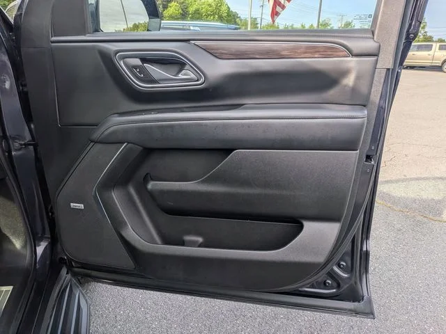 Used 2024 Gray Chevrolet LT image 31
