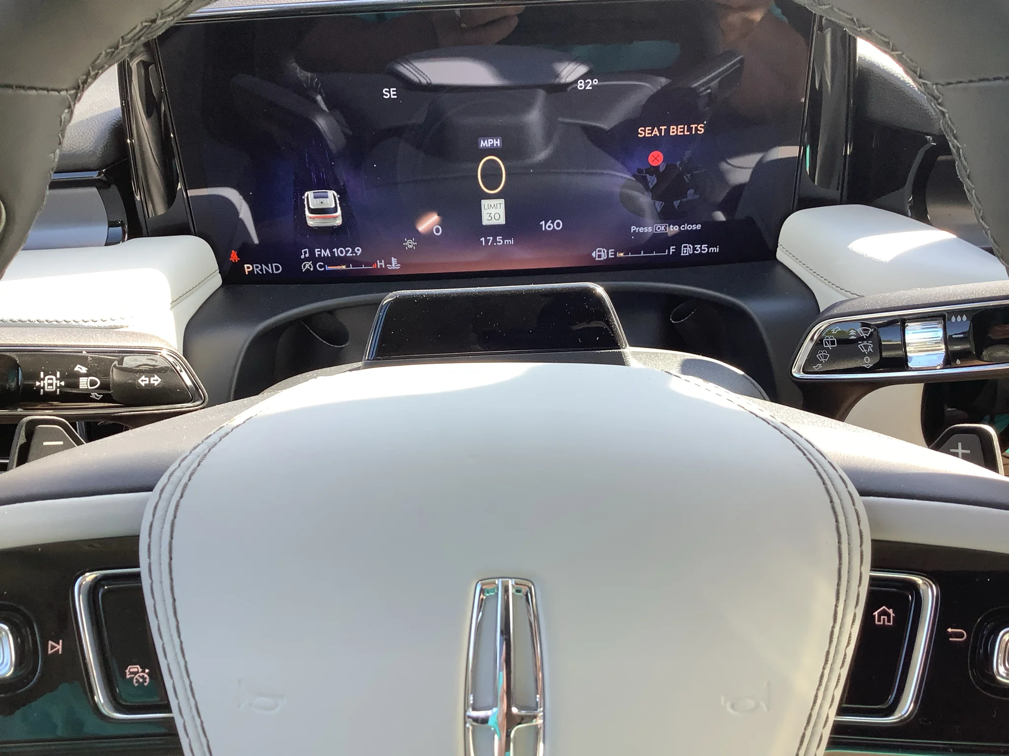 New 2027 Pristine White Metallic Tri-Coat Lincoln Premiere image 11