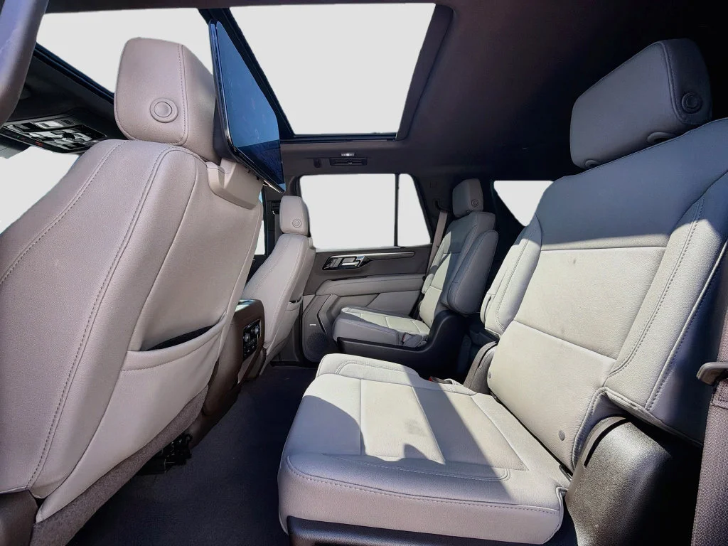 Used 2026 Gray Chevrolet Z71 image 26