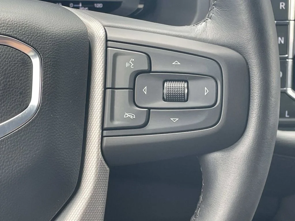 Used 2023 Black GMC Denali image 29