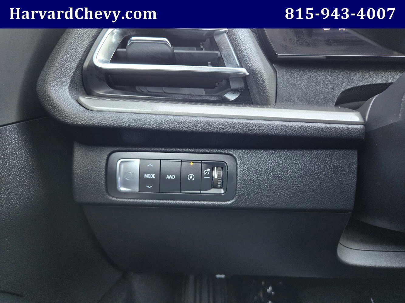 2025 Chevrolet Traverse LT - Photo 21